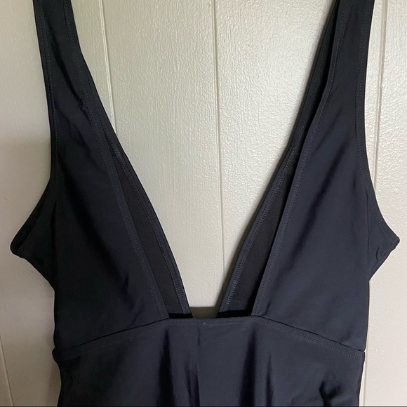NWOT Women’s Zaful One Piece Black Swim Suit - Picture 4 of 5